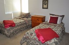 Twin mattress sets with frame, pine lift top commode