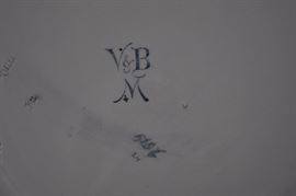 Villeroy and Boch Mettlach backstamp on large round plate