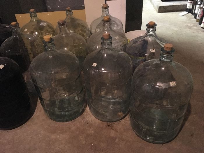 5 Gallon carboys for wine making