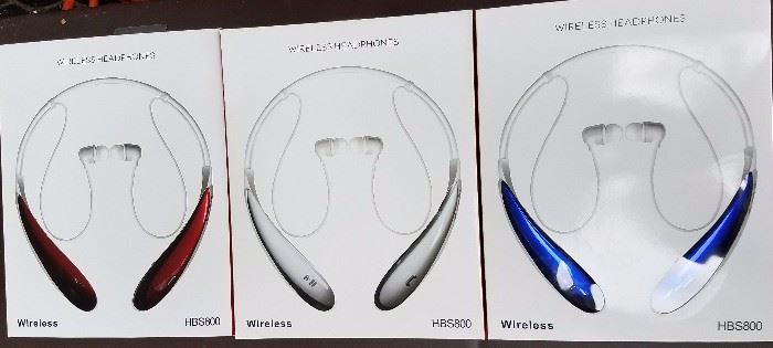 Wireless head sets with built in microphone 