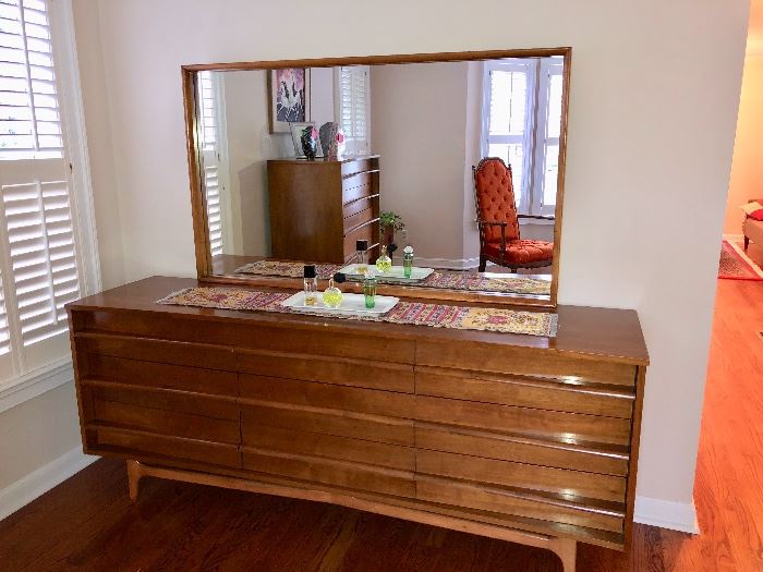 Matching MCM bureau with mirror