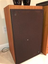 JBL 120 Ti speakers