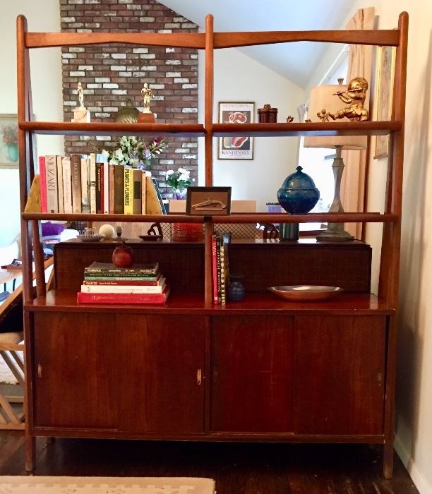 Mid-century free-standing bookshelf with cabinets