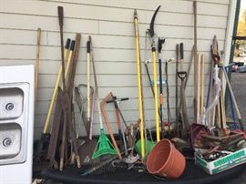 Misc garden tools