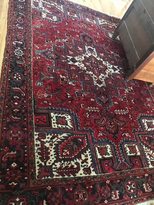 10’x 7’7.5” vintage middle eastern area rug