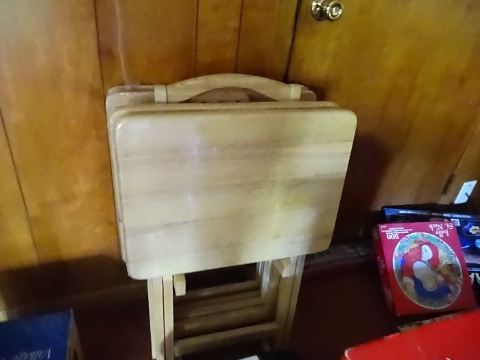wood tray tables