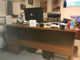 Office desk & sideboard 