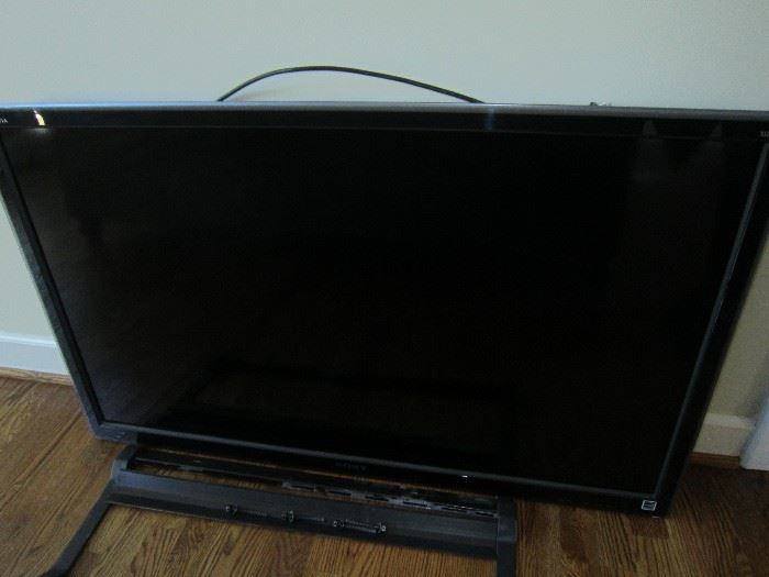 sony KDL 46XBR9 television with wall mounting hardware