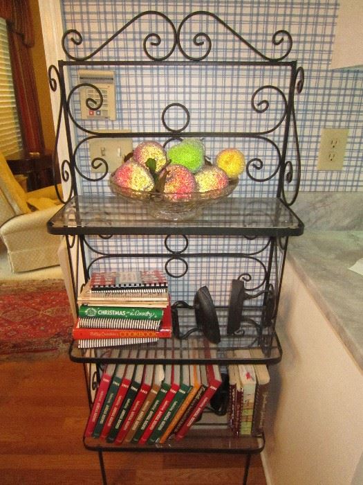 Small etagere