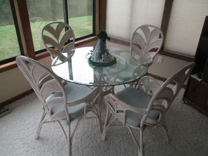 GLASS TOP TABLE AND 4 CHAIRS