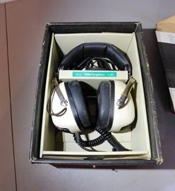 Sansui 2 Way Stereo Headphones Still in Original Box with paperwork