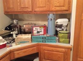 Commercial and Heavy Duty Kitchenaid mixers and other kitchen items