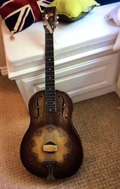 Vintage NATIONAL TRIOLIAN guitar