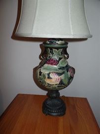 Beautiful high end painted lamp w/matching ern, jar and bowl
