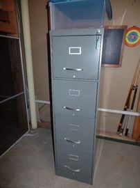 4 drawer  metal file cabinet