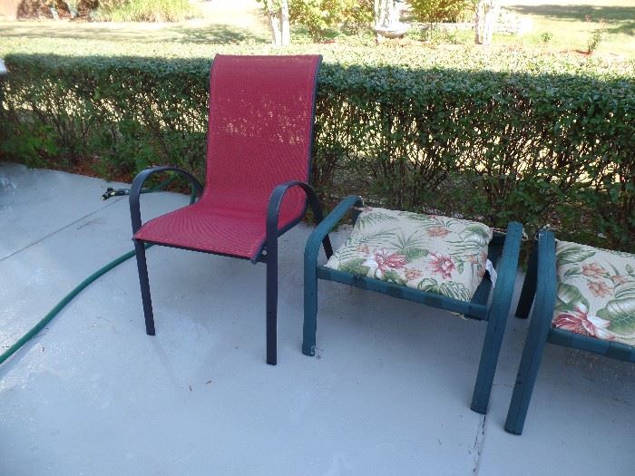 2 matching patio chairs and ottomans