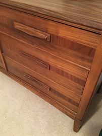 beautiful detailing on this dresser