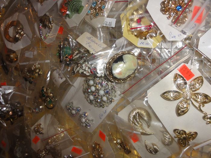 !!!Quantity of jewelry!!!