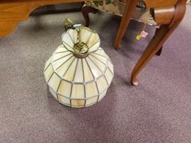 Another beautiful tiffany-style pendant