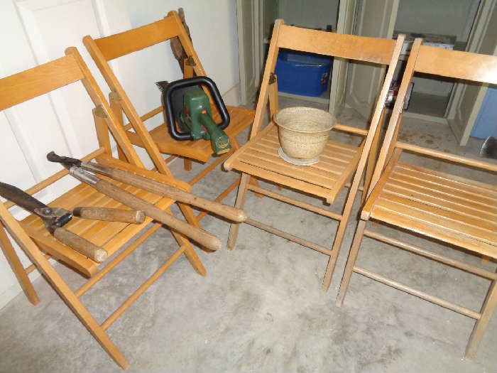 set of 4 folding chairs