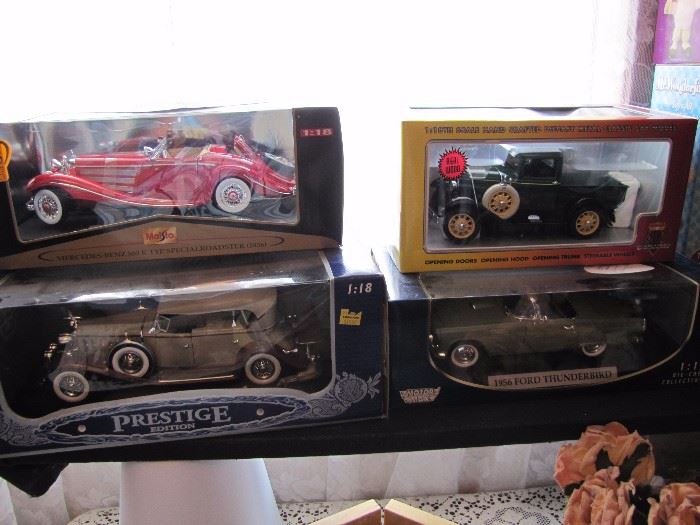 To scale collector cars
