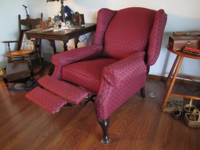 Interesting recliner in the living room