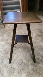 Nice Quartersawn Oak Parlor table