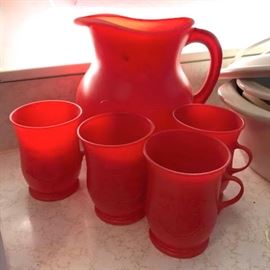 Smiley face pitcher set