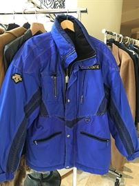 Descente Men's Snowboard Jacket.  Size L.