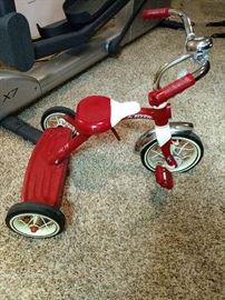 Cute radio flyer tricycle!!