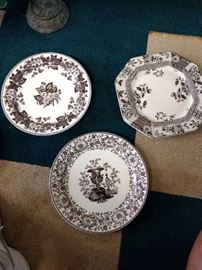 Two's company decorative plates.  Brown/white