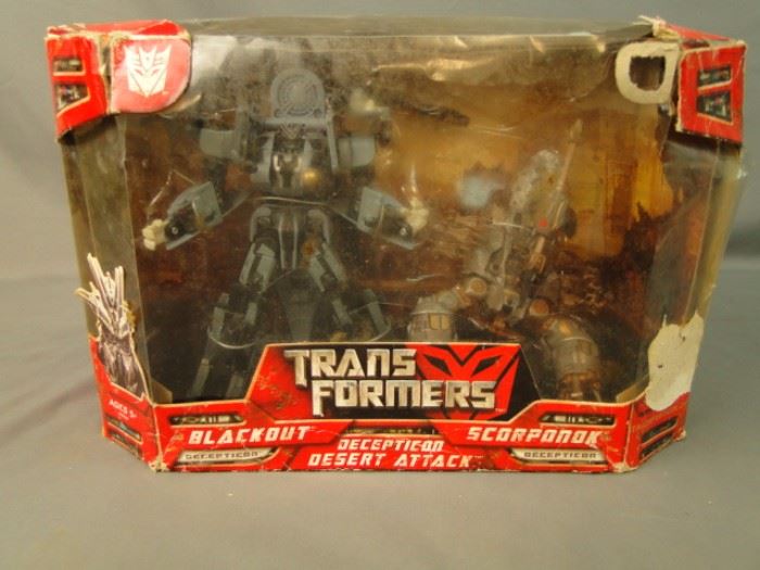 2 Transformers Decepticon Figurines