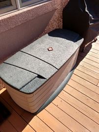 Deck box