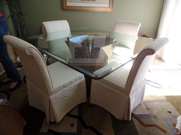 Beautiful 53" Mahogany and  glass top dining/kitchen table w/4 upholster Bishop chairs