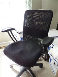 Office chair - like new