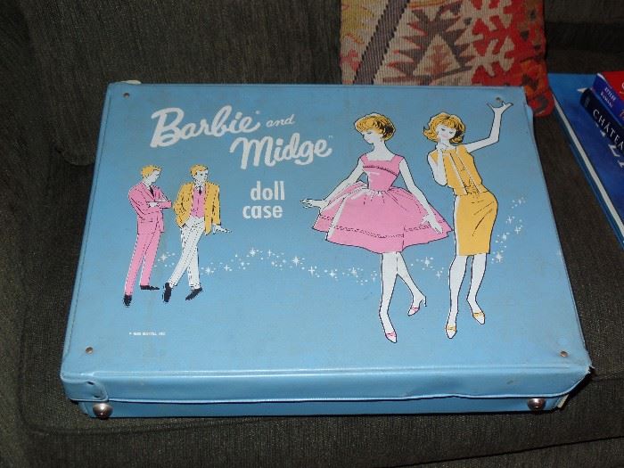 Vintage Barbie and Midge doll case