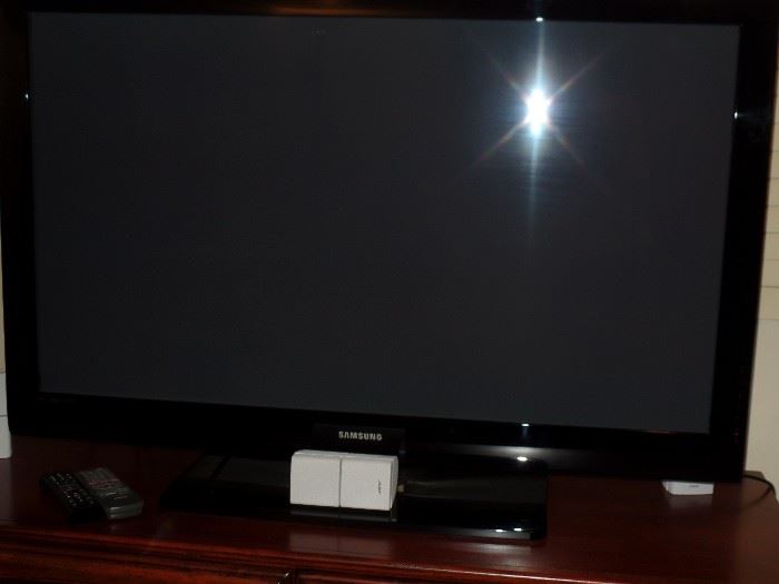 Samsung 50" Flat screen TV