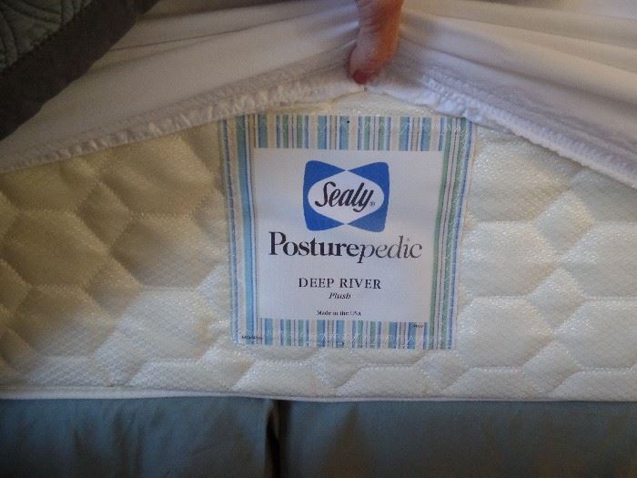 Sealy Posturepedic Deep river mattress
