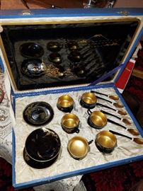 Unique laquer tea set
