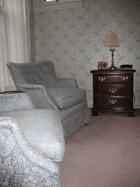 Night stand with pair of boudoir chairs