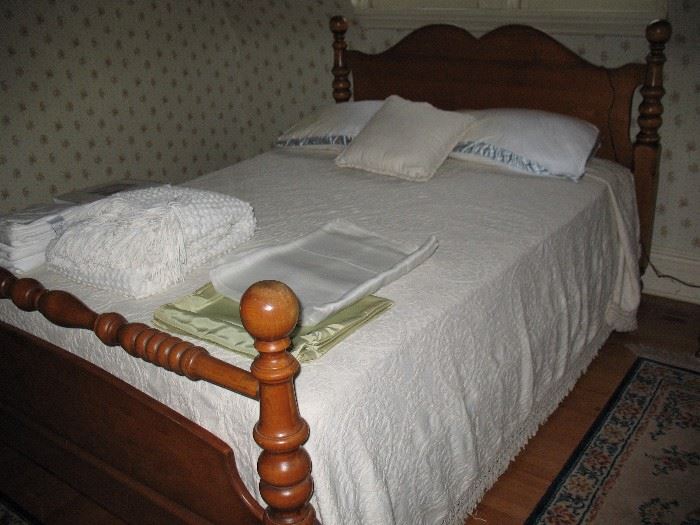 Maple double bed