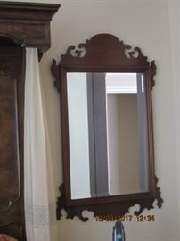 MAHOGMIRROR