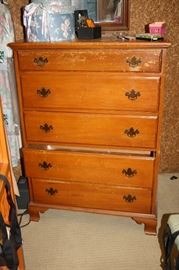 Great "chester" drawers.  Need some love