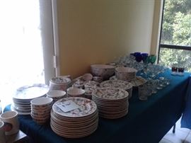 Jingdezhen Porcelain Porcelain Dinner plate set 112 pieces