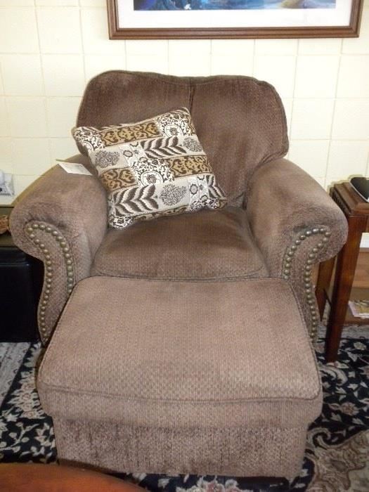 HOBNAIL OVERSTUFFED CHAIR WITH OTTOMAN