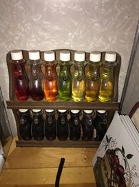 VINTAGE EXTRACTS WITH RACK