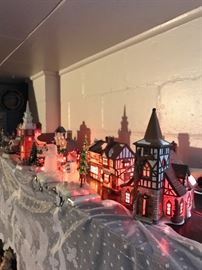 LOTS OF CHRISTMAS VILLAGE HOUSES