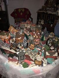LOTS OF CHRISTMAS VILLAGE HOUSES