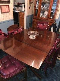 DUNCAN PHYFE WOODEN TABLE WITH CHAIRS