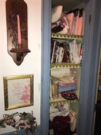 COLLECTIBLE / DECORATIVE PLATES